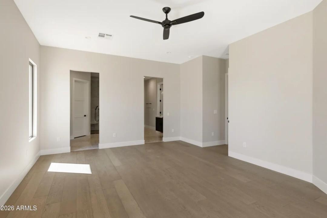 Real Estate Picture 25