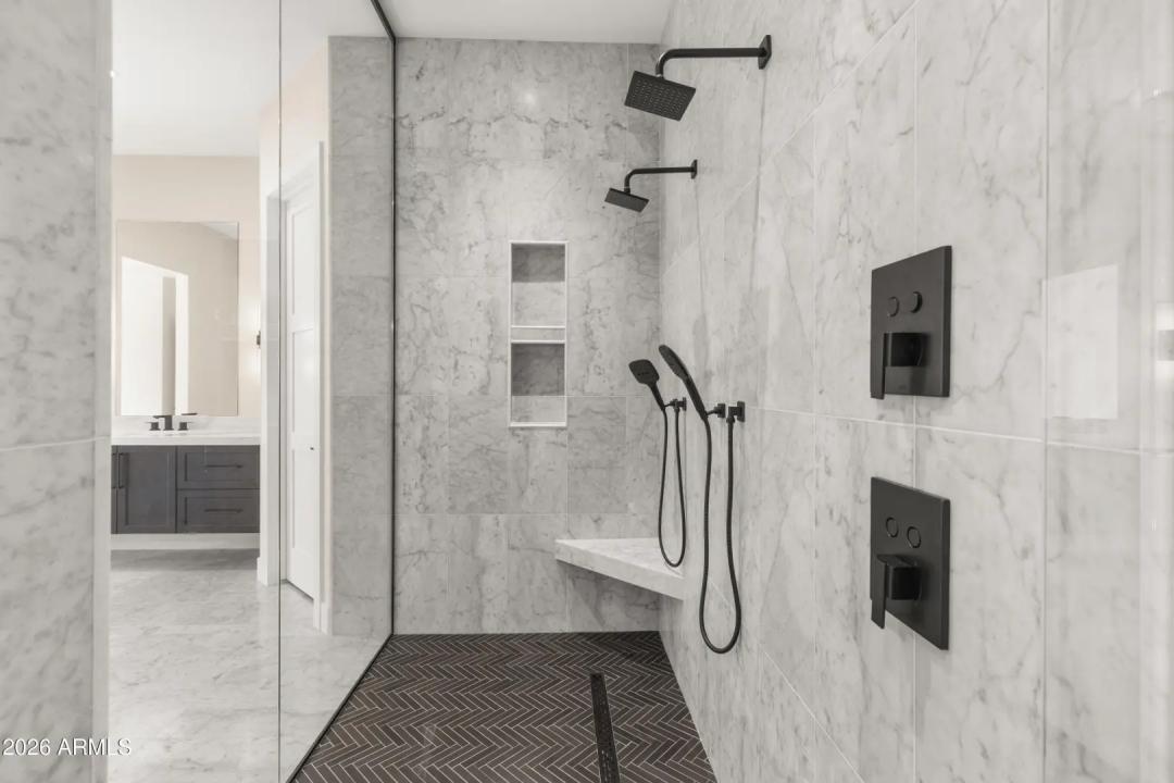 Real Estate Picture 27