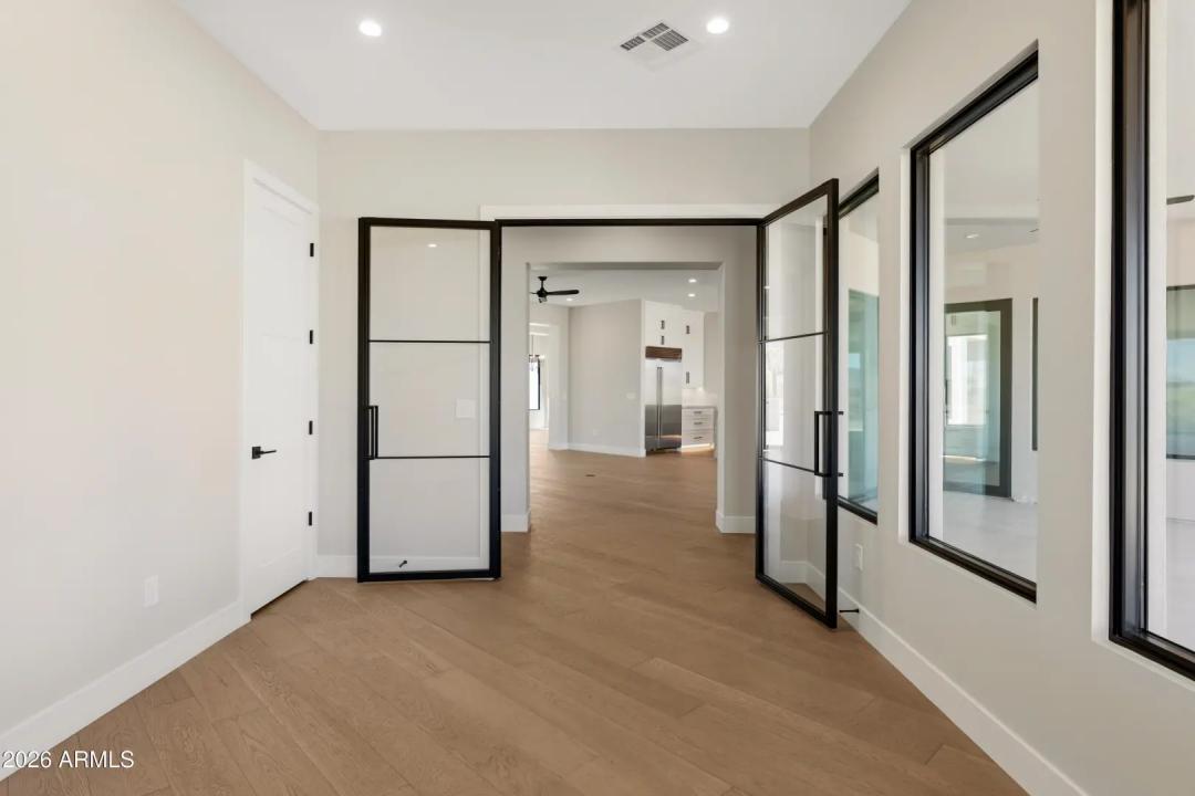 Real Estate Picture 30