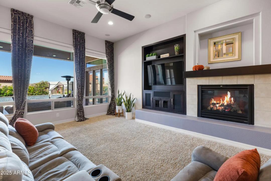 Real Estate Picture 5