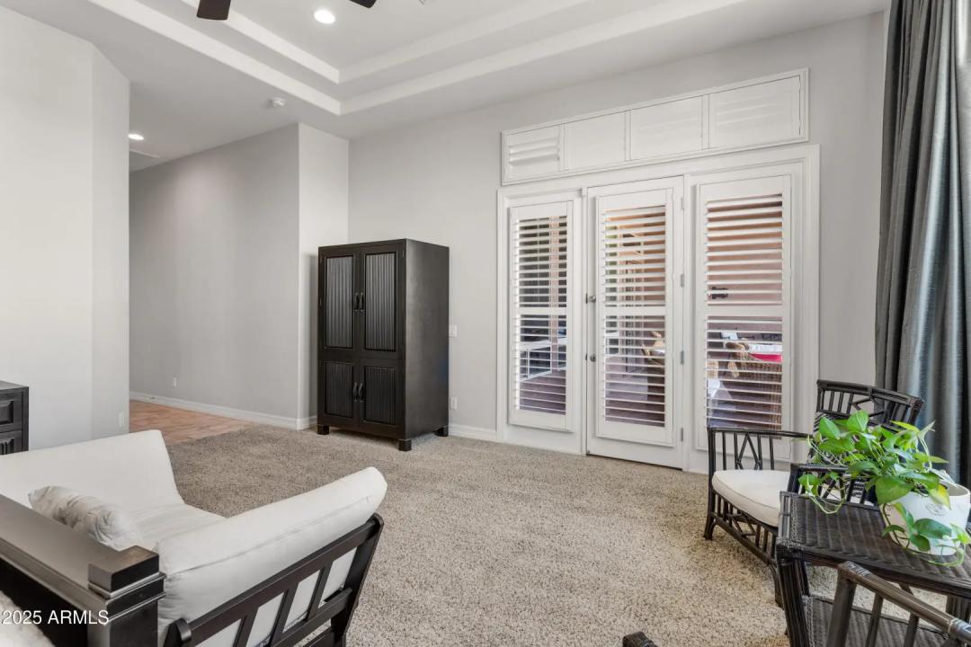 Real Estate Picture 14