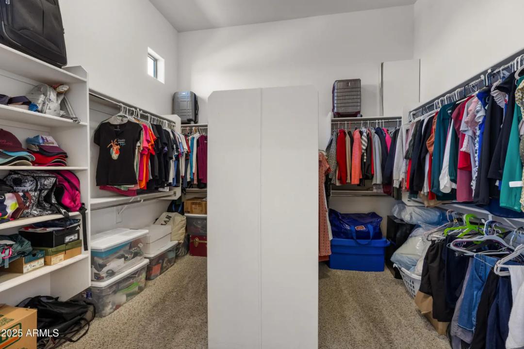 Real Estate Picture 17