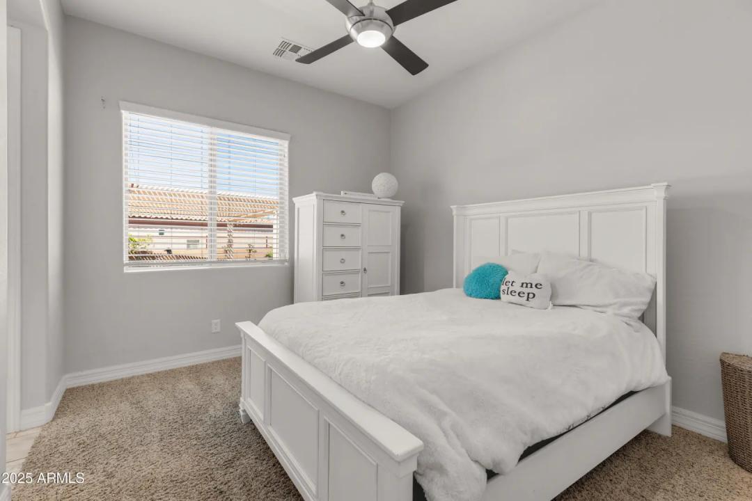 Real Estate Picture 22