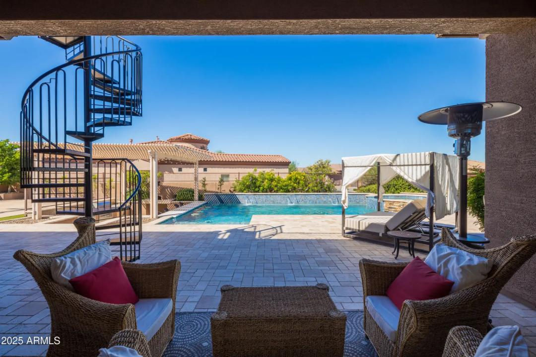 Real Estate Picture 28