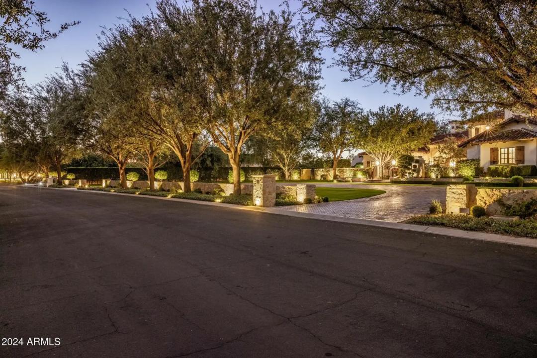 Real Estate Picture 70