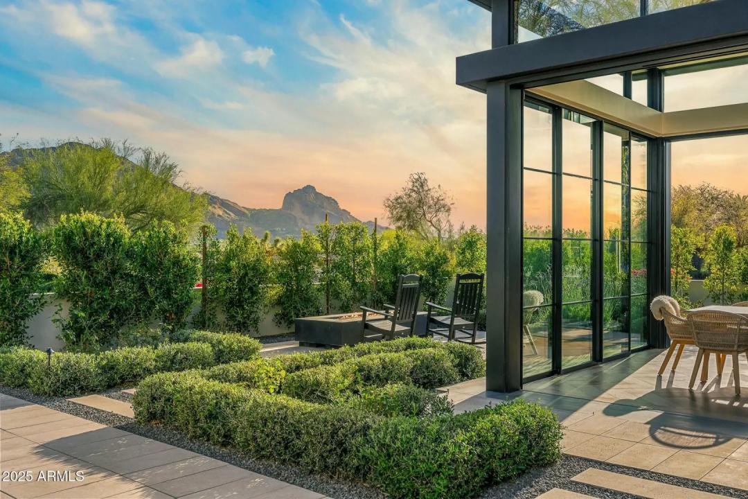 Real Estate Picture 9