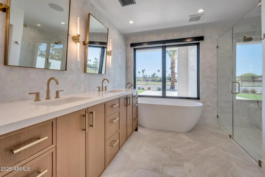 Real Estate Picture 25
