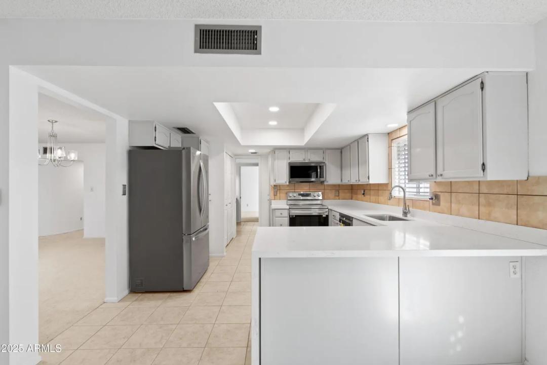Real Estate Picture 10