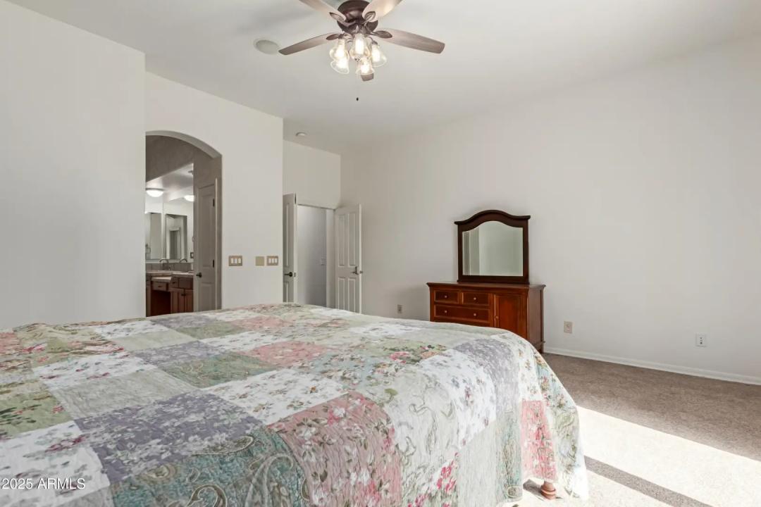 Real Estate Picture 15