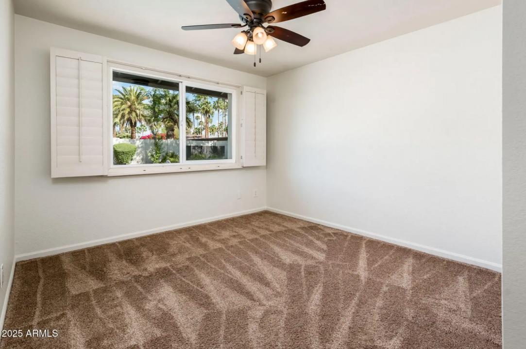 Real Estate Picture 33