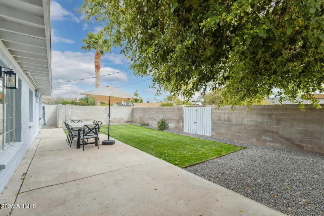 Real Estate Picture 37