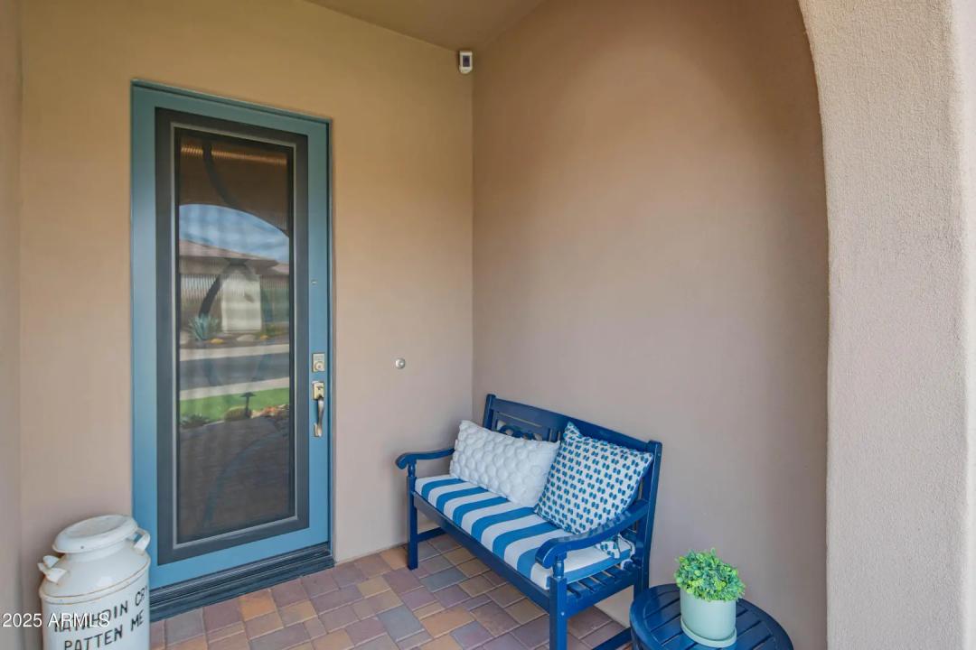 Real Estate Picture 7