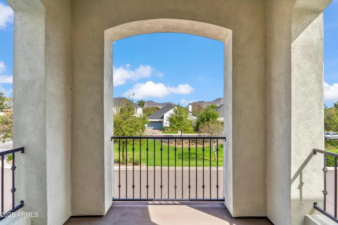 Real Estate Picture 33