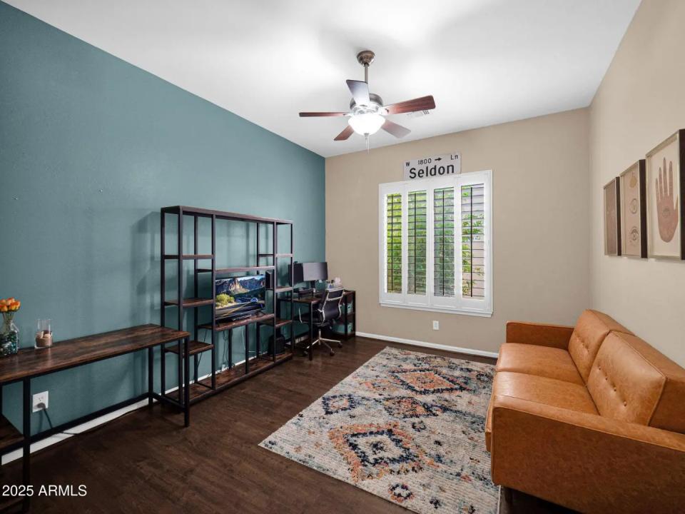 Real Estate Picture 24