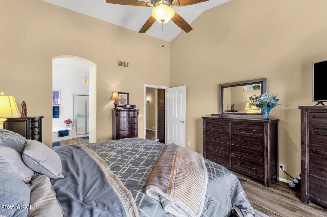 Real Estate Picture 31