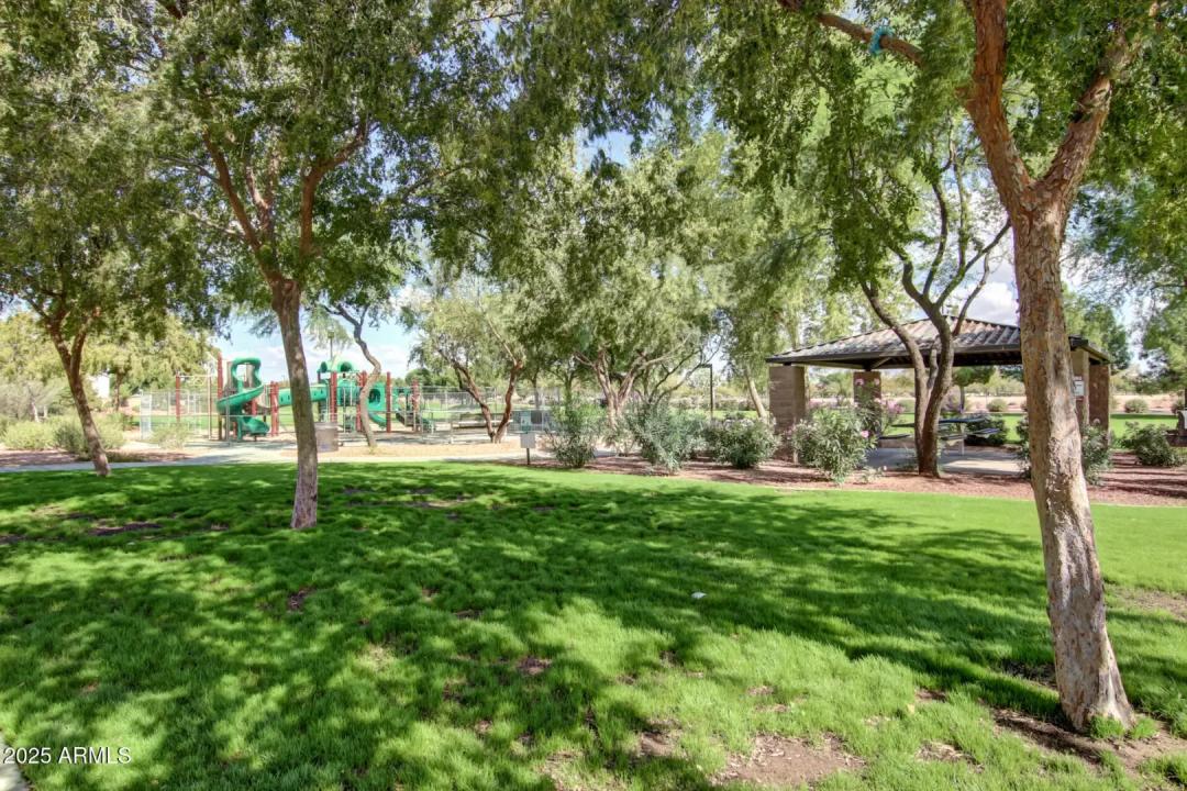 Real Estate Picture 41