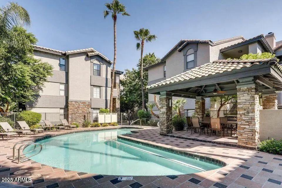 Real Estate Picture 17
