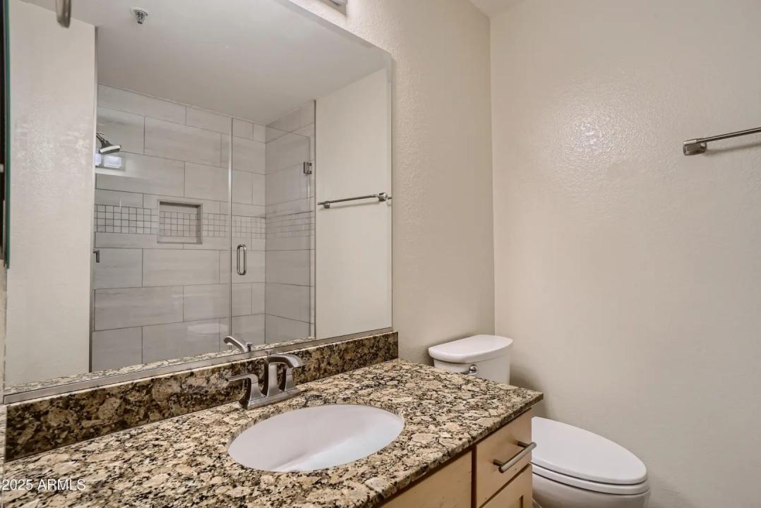 Real Estate Picture 7