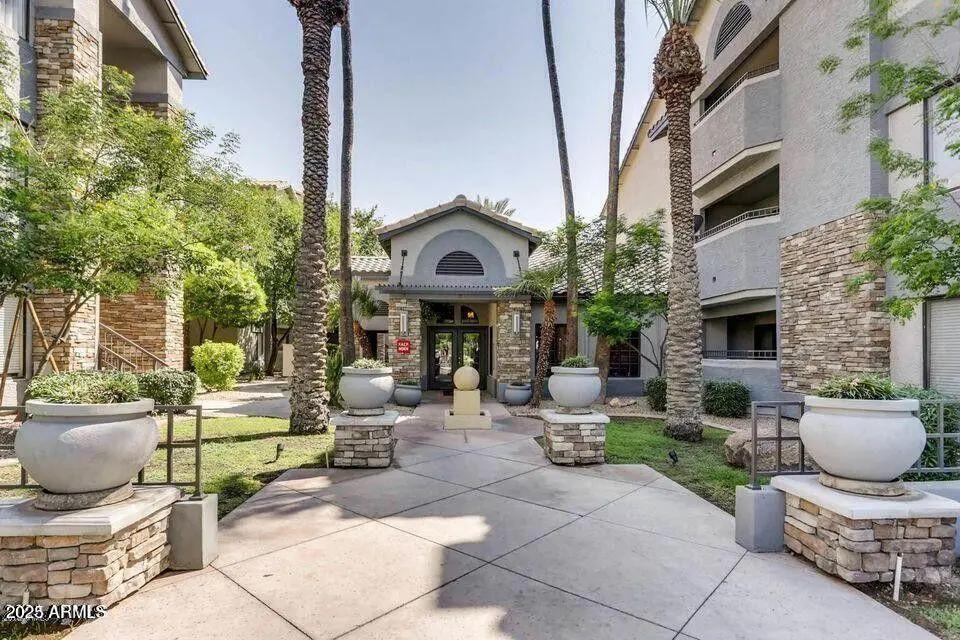 Real Estate Picture 2