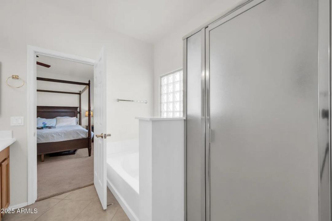 Real Estate Picture 5