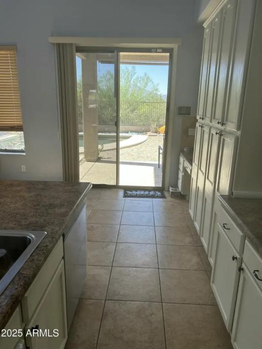 Real Estate Picture 9