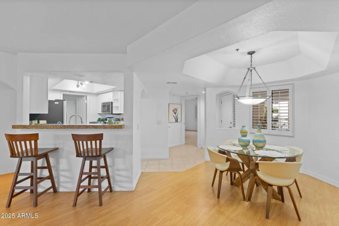Real Estate Picture 7