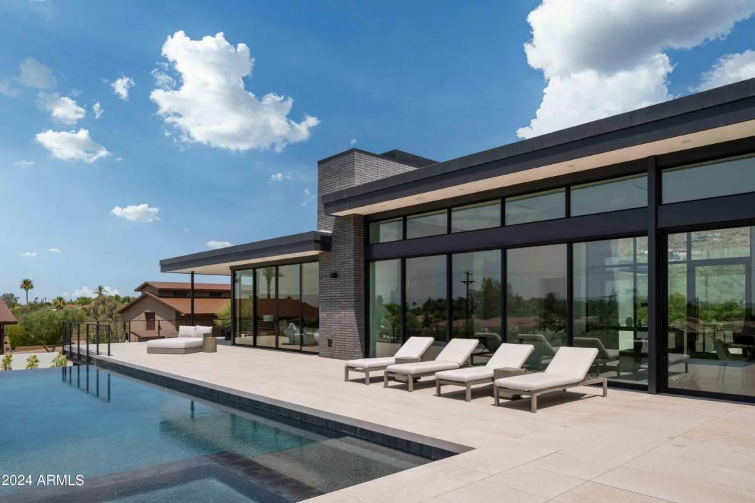 Real Estate Picture 21