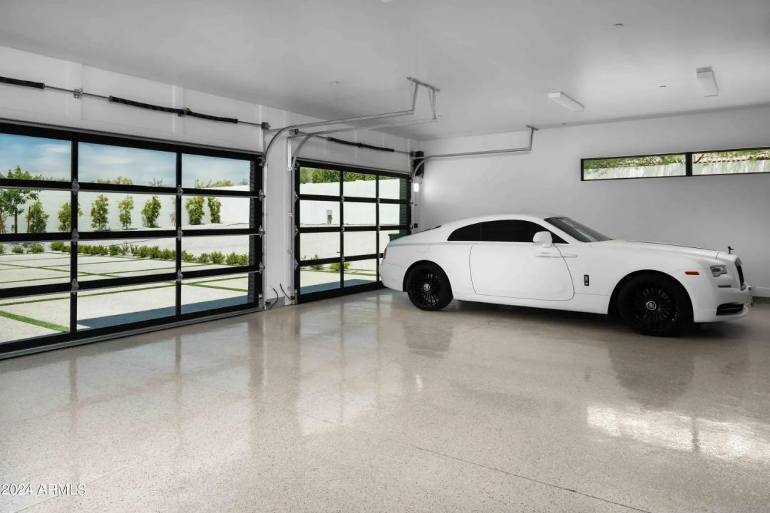 Real Estate Picture 44