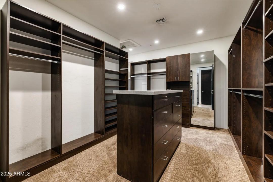 Real Estate Picture 20