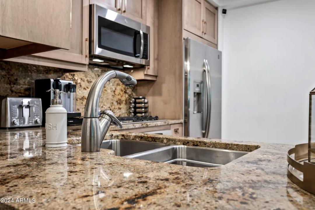 Real Estate Picture 17