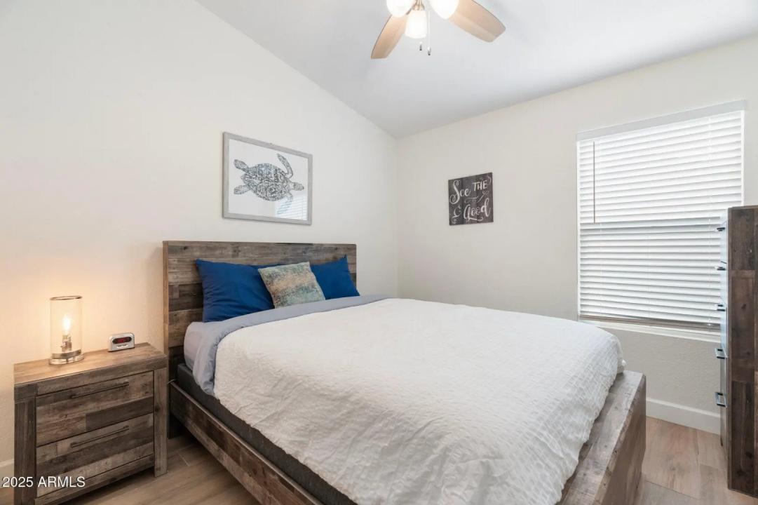Real Estate Picture 19