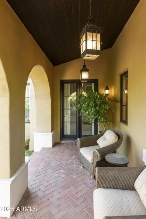 Real Estate Picture 10