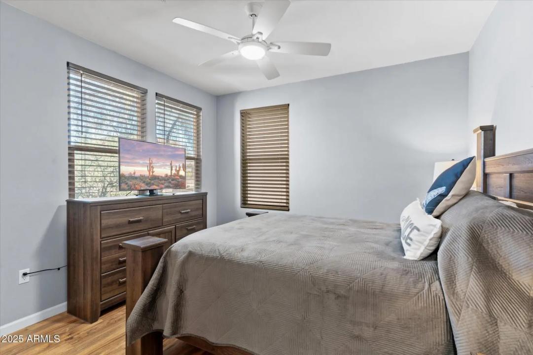 Real Estate Picture 7