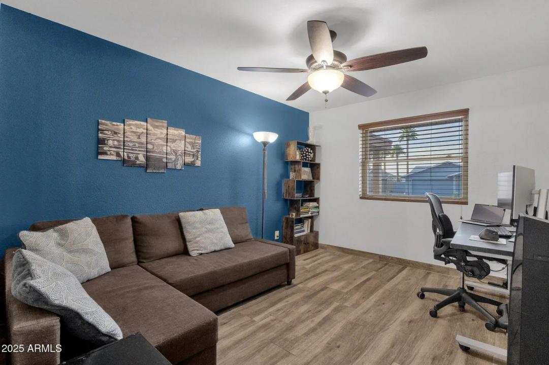 Real Estate Picture 18