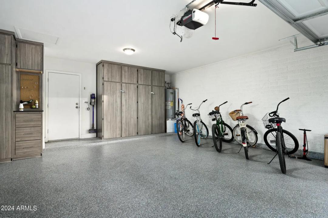 Real Estate Picture 23