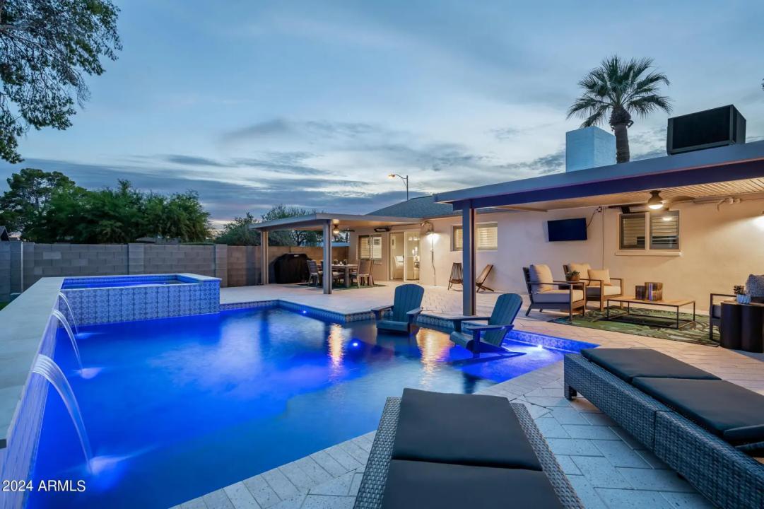 Real Estate Picture 30