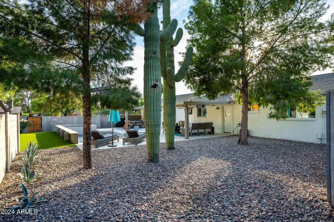 Real Estate Picture 32