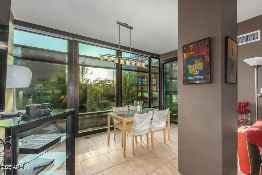 Real Estate Picture 5