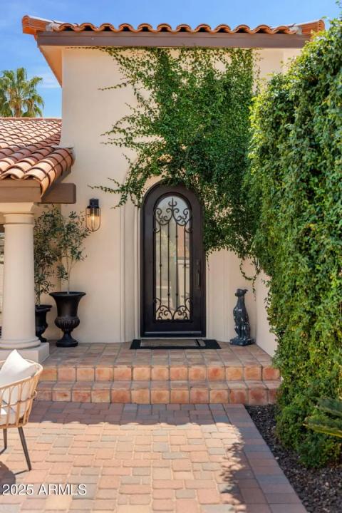 Real Estate Picture 3