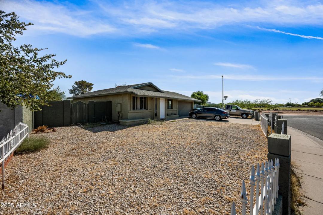 Real Estate Picture 5