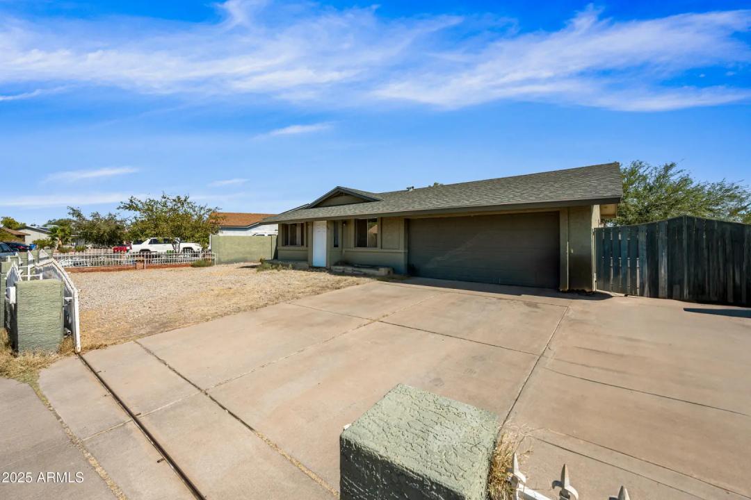 Real Estate Picture 10