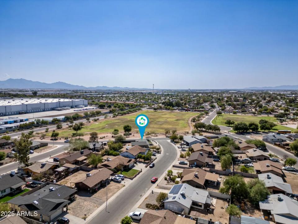 Real Estate Picture 28
