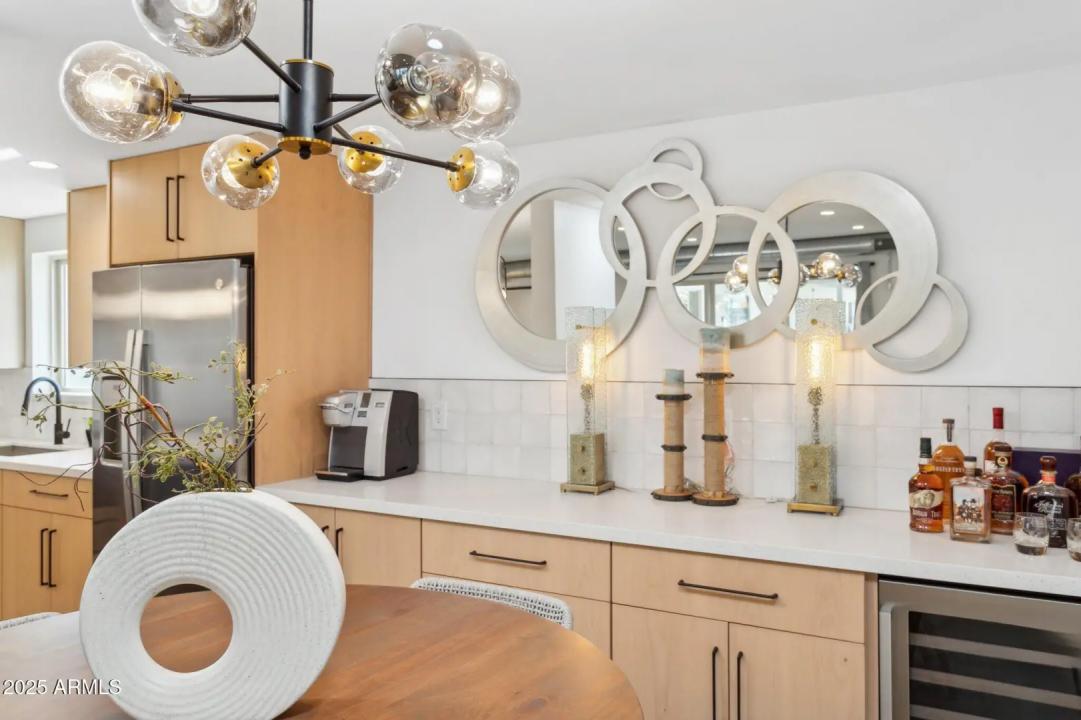 Real Estate Picture 8