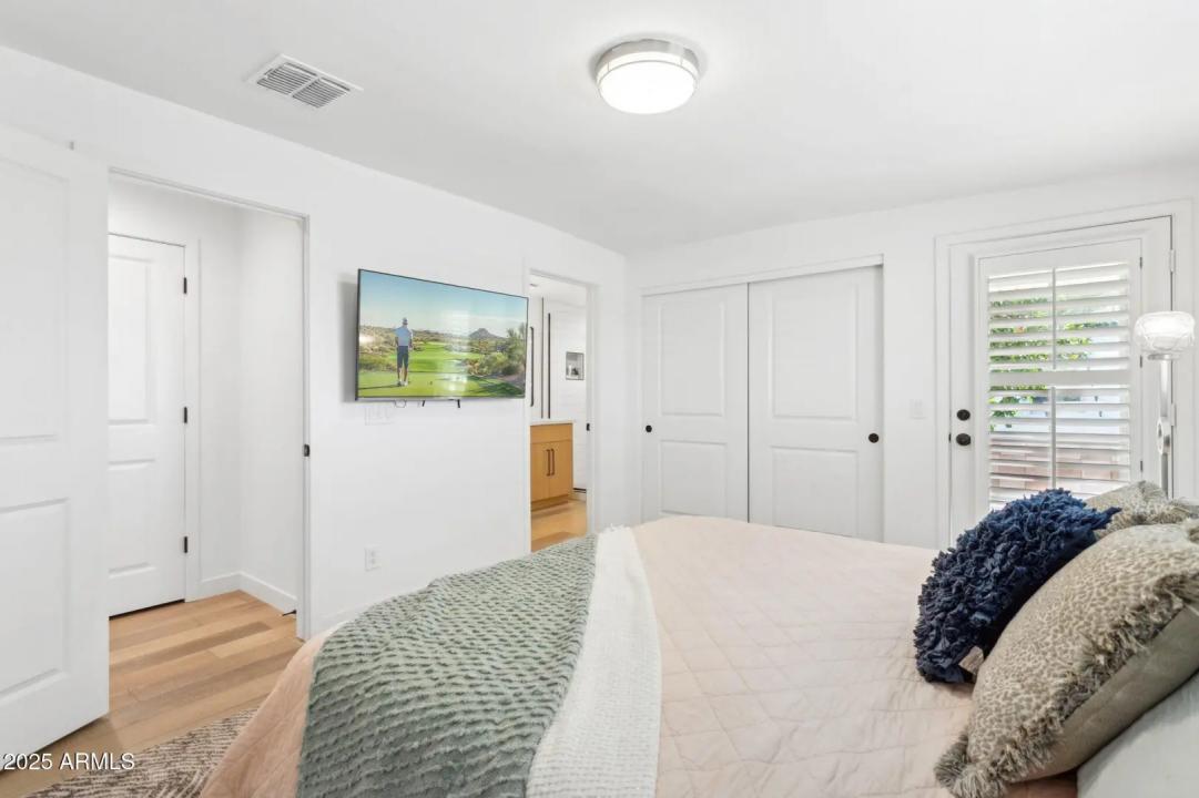 Real Estate Picture 15