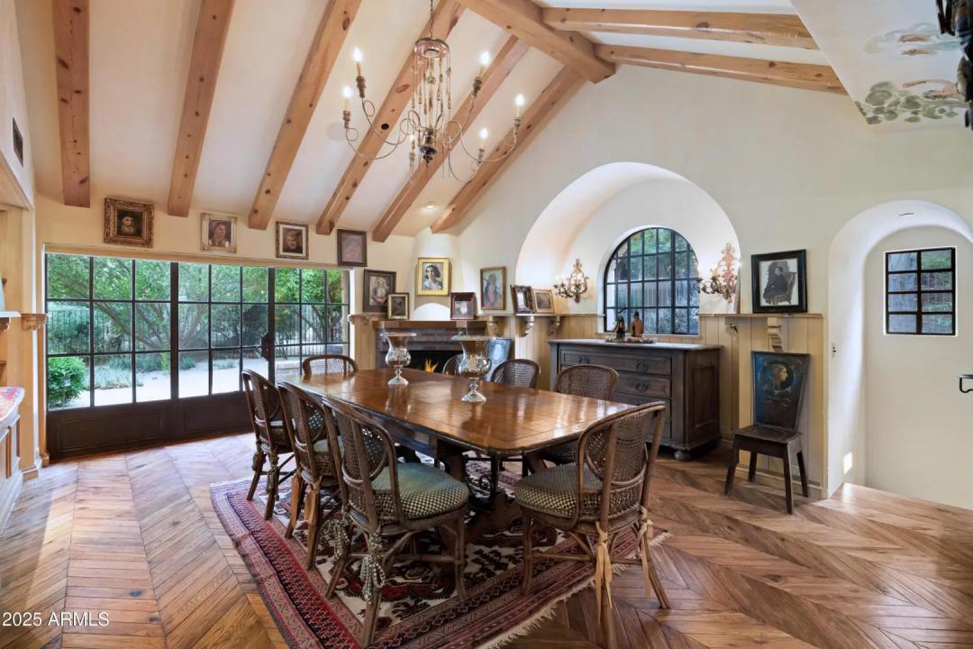 Real Estate Picture 10