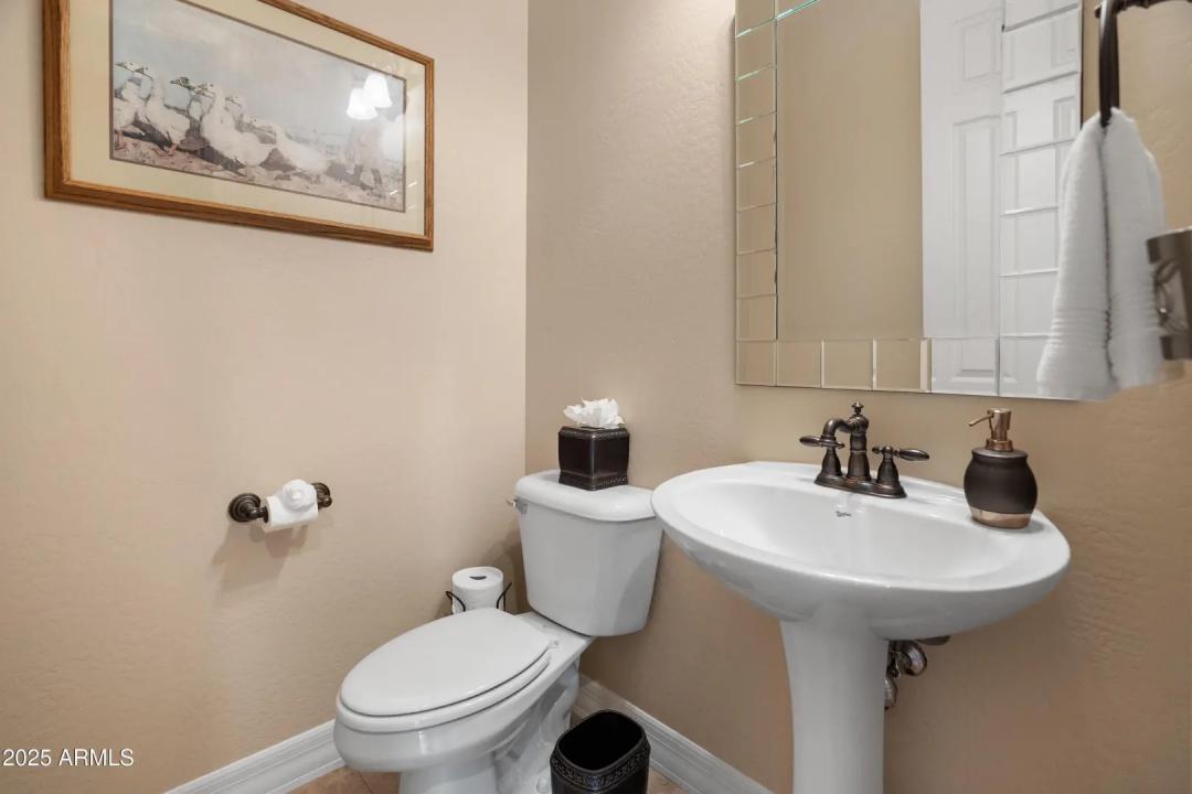 Real Estate Picture 26