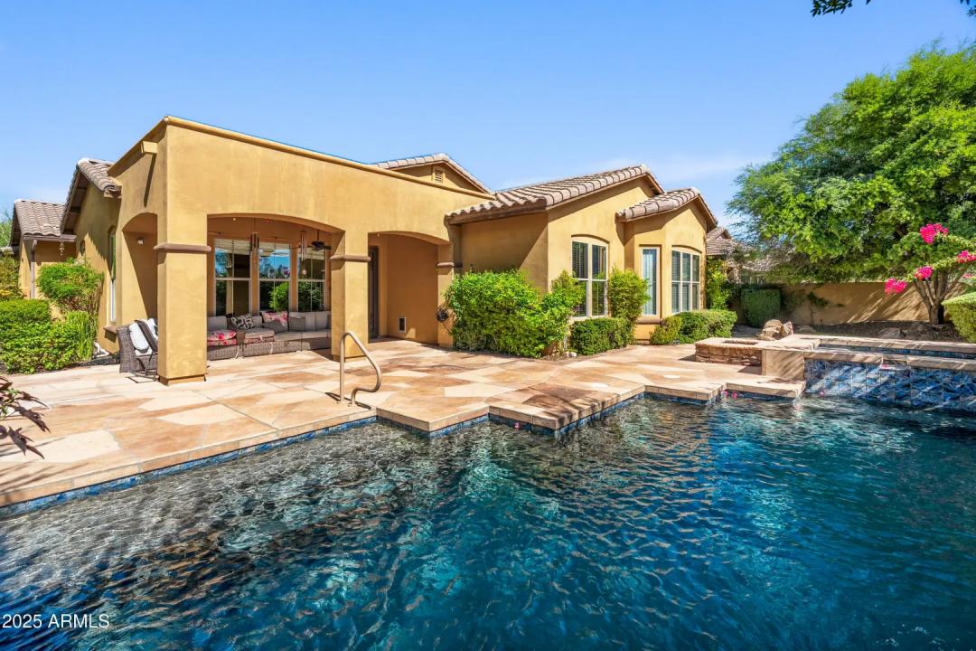 Real Estate Picture 1