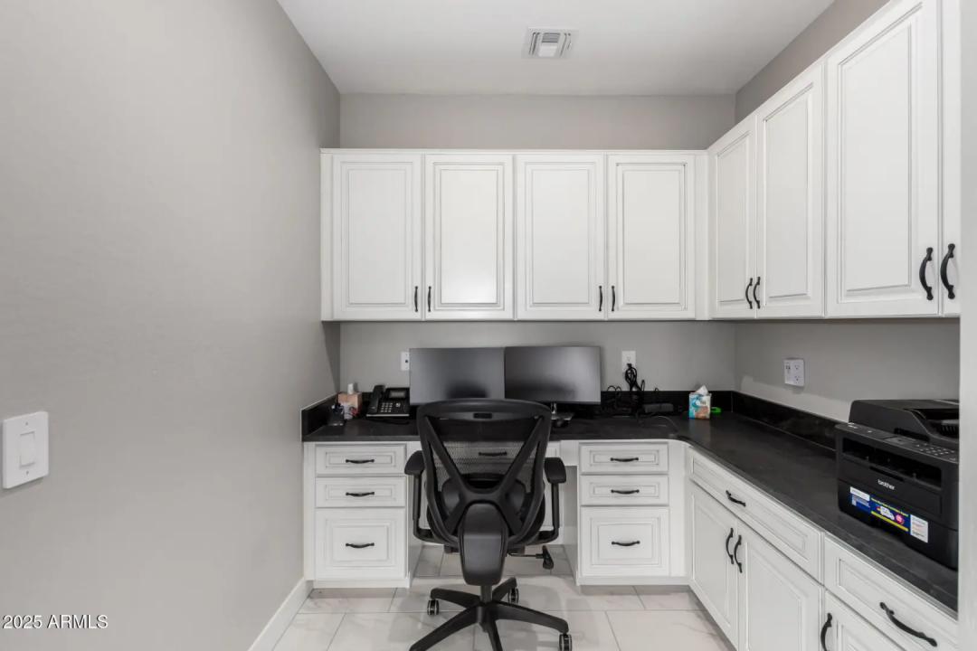 Real Estate Picture 30