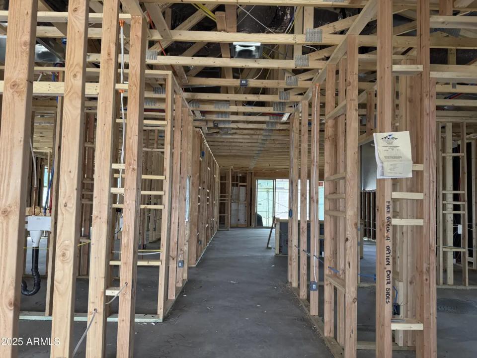 Real Estate Picture 6