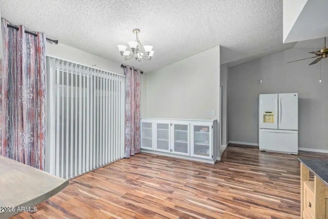 Real Estate Picture 8